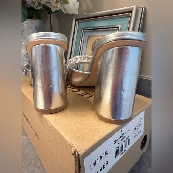 LE CHATEAU silver bow block heel mules - Picture 3 of 8